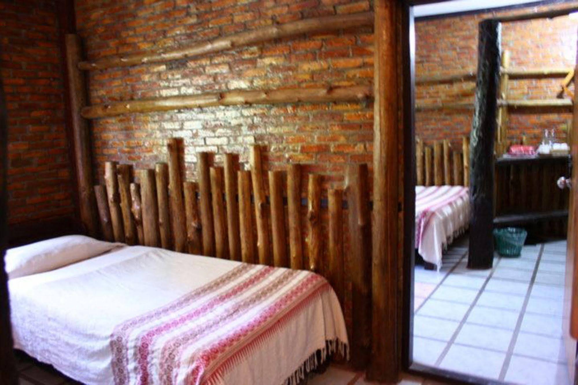 Srinual Lodge Nan Exterior foto